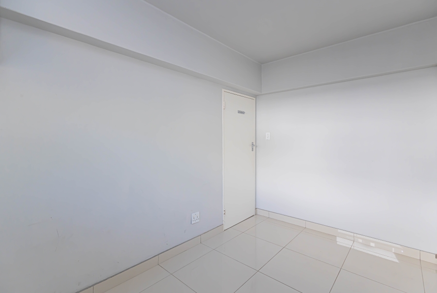 To Let 2 Bedroom Property for Rent in Sea Point Western Cape
